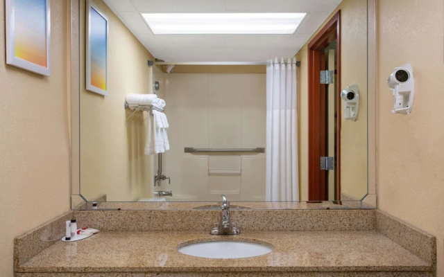Days Inn Hillsborough