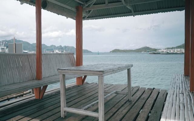 Seafront Bay Inn