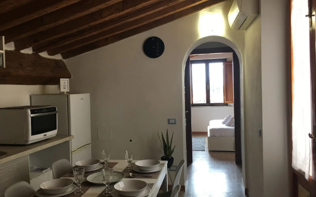 AwesHome - Lungarno Bellavista Penthouse