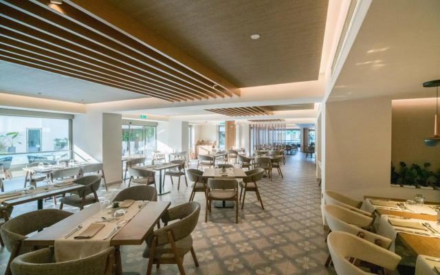 Akasha Beach Hotel & Spa