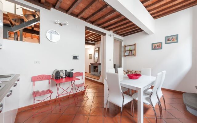 Short-let Florence Apartment Parione