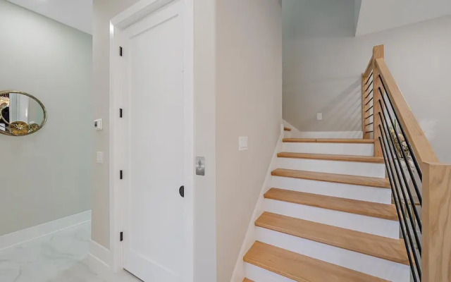 Uptown Oasis 3 Bedroom Townhouse