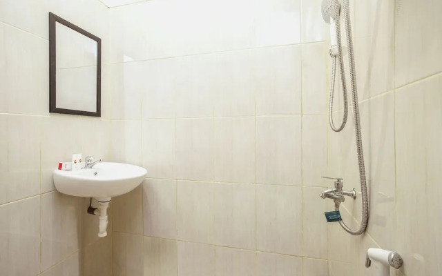 Eirini Family Homestay by OYO Rooms
