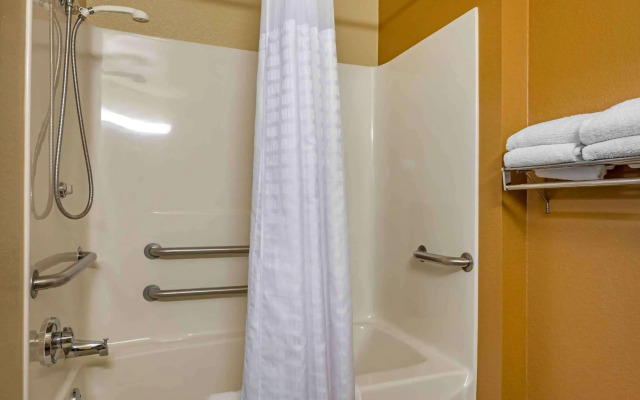 Extended Stay America Suites Champaign Urbana