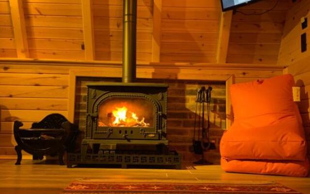 NOMsky suit bungalov