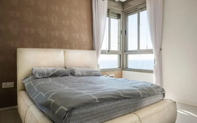 Luxury Mini Penthouse Sea View Best Loc