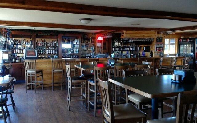 Horseshoe Bay Lodge