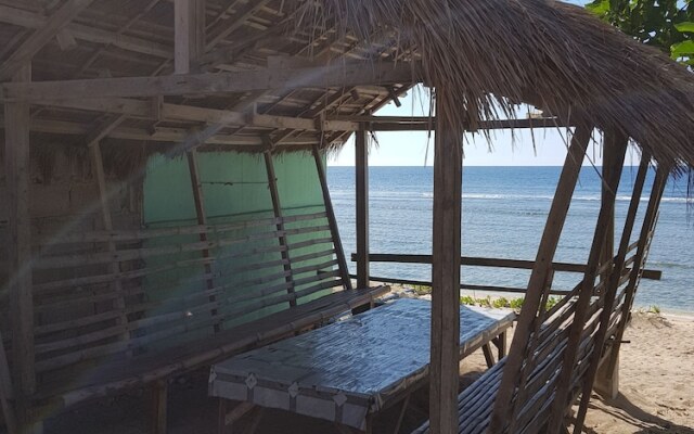 Paz Patar Beach House Resort