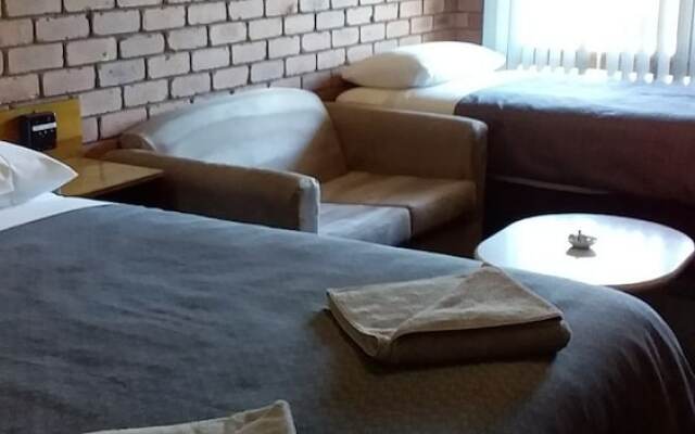 Regency Court Motel
