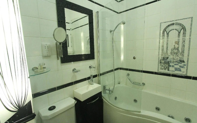 Opulence Boutique Hotel