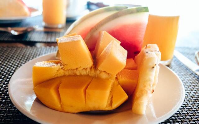 Hakuna Majiwe Beach Lodge