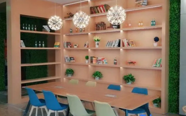 Yongsheng Future Hotel (Qingshan Branch)