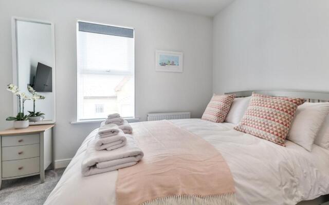 Belle House, Apt 5