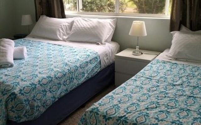 Mainsail Holiday Apartments