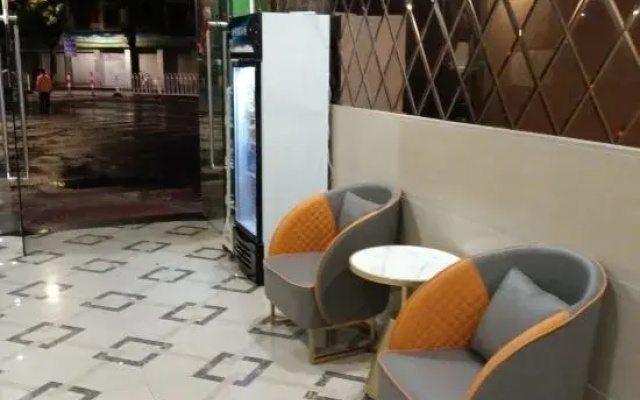 Kate Hotel (Guangzhou Dadao Yangxu Metro Station)