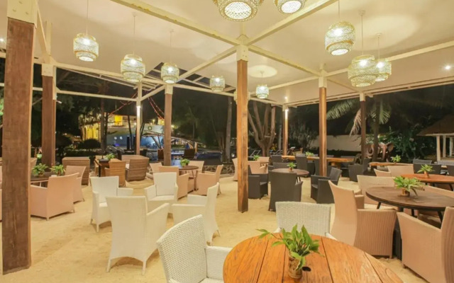 Jambuluwuk Oceano Resort Gili Trawangan