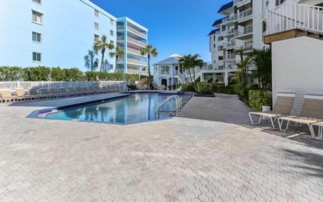 Beach Palms 102 Apartment