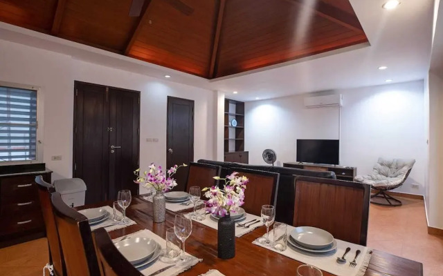 Balinese 3BR Pool Villa Freya in Rawai