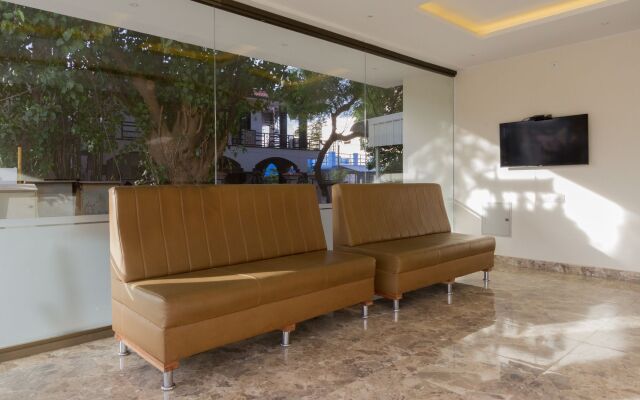Fabhotel Thejas Paaradise