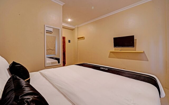 Super OYO Collection O Andono Hotel