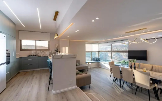L.T.D luxury apartments 4 bedroom panoramic view