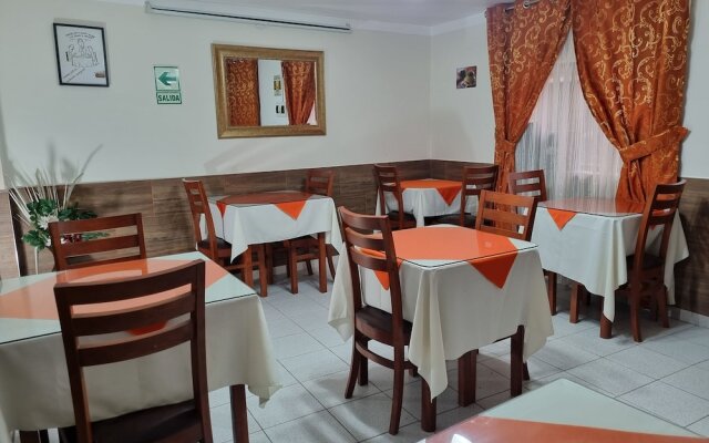 Hotel Los Nogales