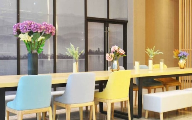 Laurel House Hotel