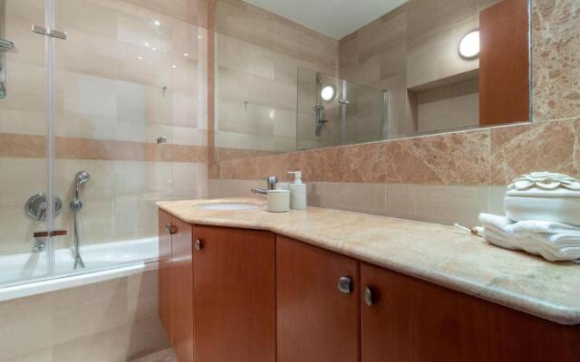 Cosy Studio in Mamilla, free parking up to 5 ppl