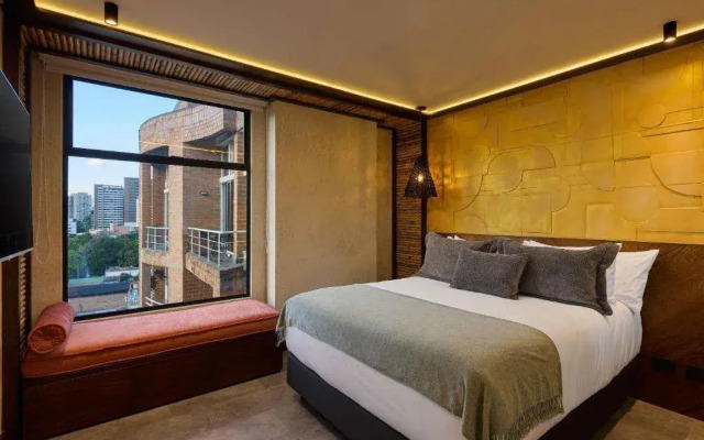 Golden Valley Hotel