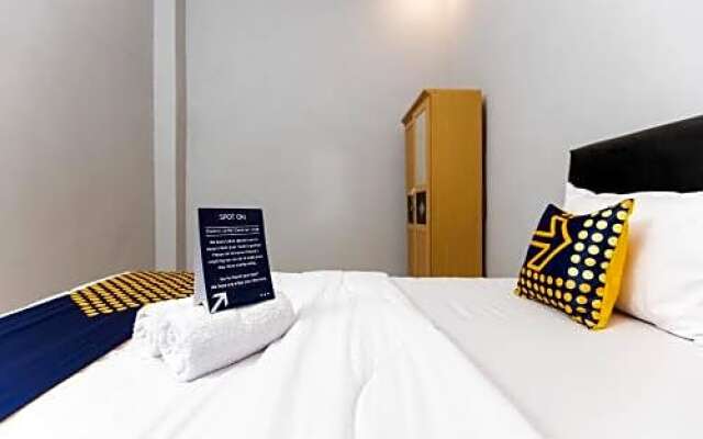 SPOT ON 2433 Pondok Akuanna