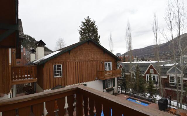 Alpenblick Townhomes