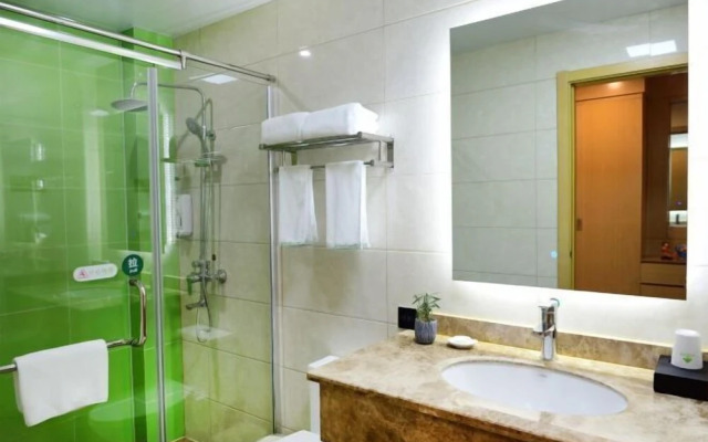 GreenTree Inn Ningbo Beilun District Meishan Beach Business Hotel