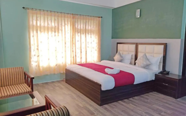 Crassula Blue Moon resort, Pelling, West Sikkim