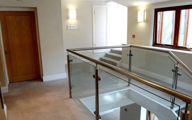 11 Talbot Court Apartment