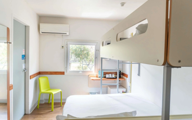 ibis budget Melbourne Airport – Guest Rooms – Melbourne