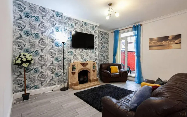 Captivating 5-bed House in Horwich Bolton