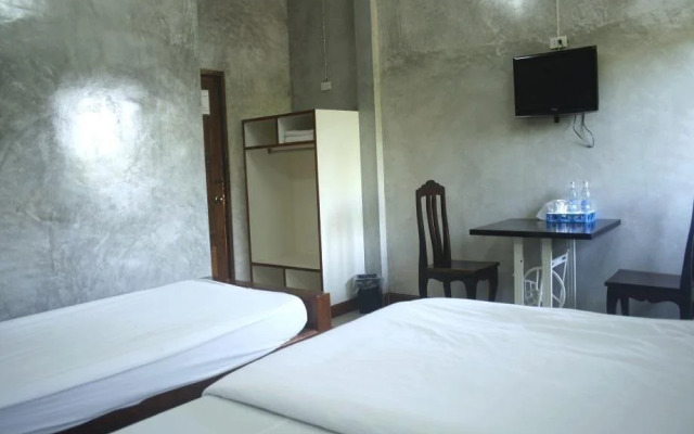 First Garden Home Resort