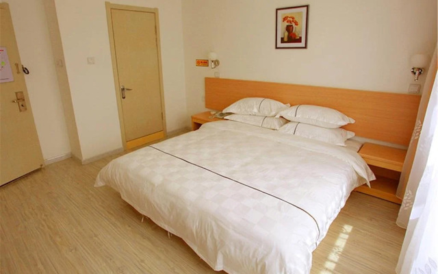 Northeast Pearl Hotel (Dalian Ansheng branch)