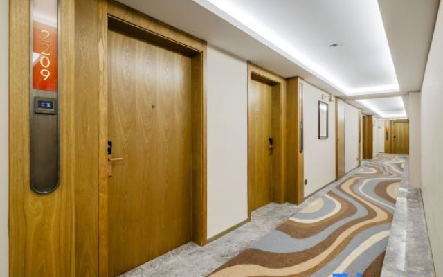 Zhe Fei Hotel (Qingdao Wusi Square Wanda Plaza Branch)