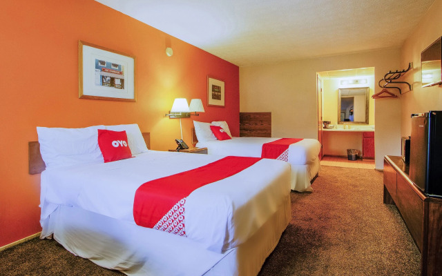 OYO Hotel Chapmanville Inn, WV - Hwy 119