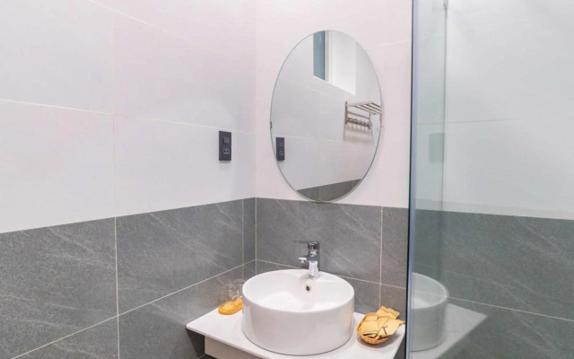 Quốc Khánh Condotel