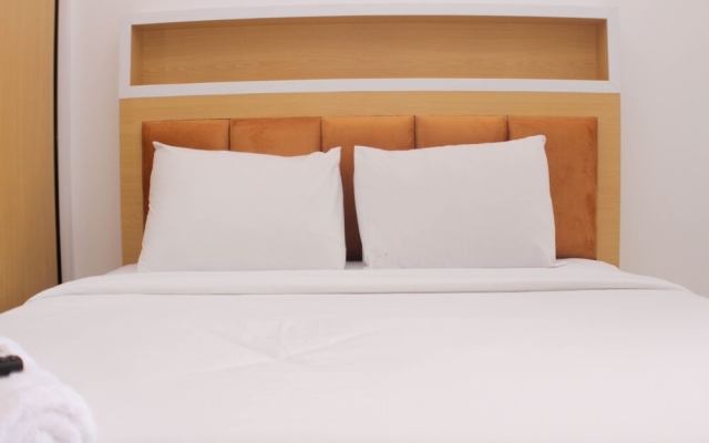 Elegant And Comfy Studio At Sayana Apartment