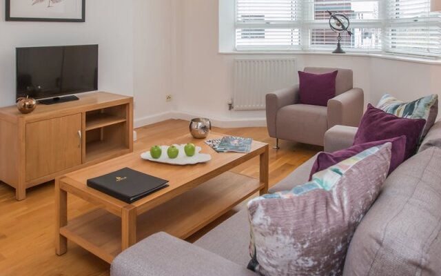 Apple Apartments Kew Bridge
