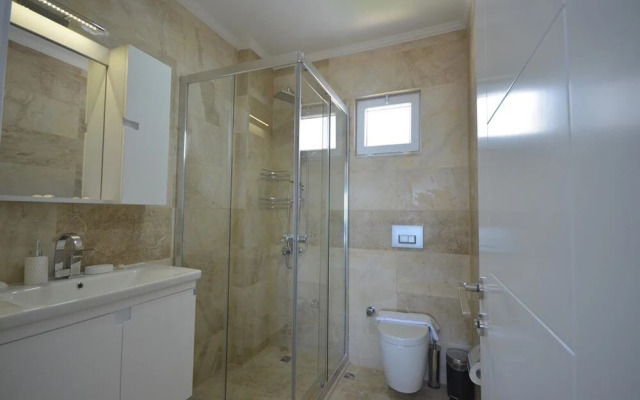 Villa Esma by Akdenizvillam