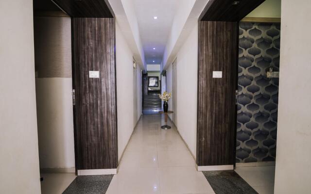 Hotel Monarch Guestline in MIDC Rabale, Navi Mumbai