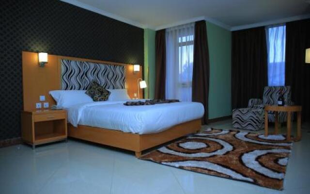 Yebo Hotel & Spa