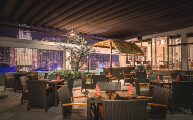 Charm Suite Saigon Hotel