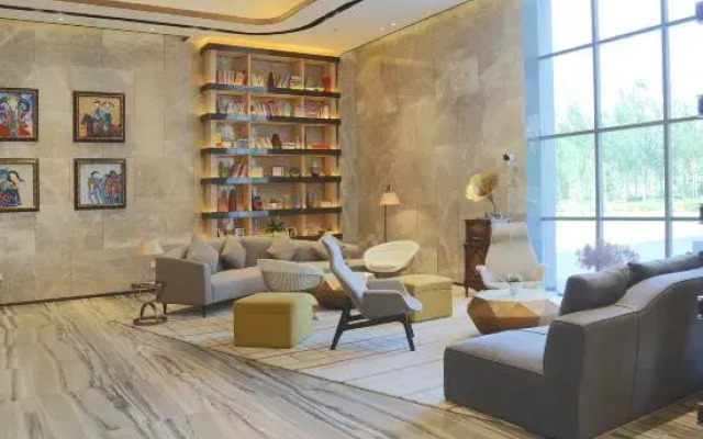 Huashun Hotel