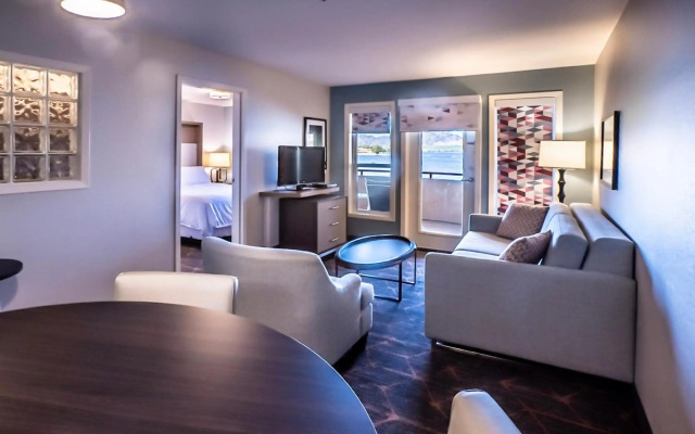 Holiday Inn