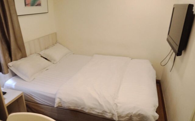 Hotel Zamburger Taman Segar